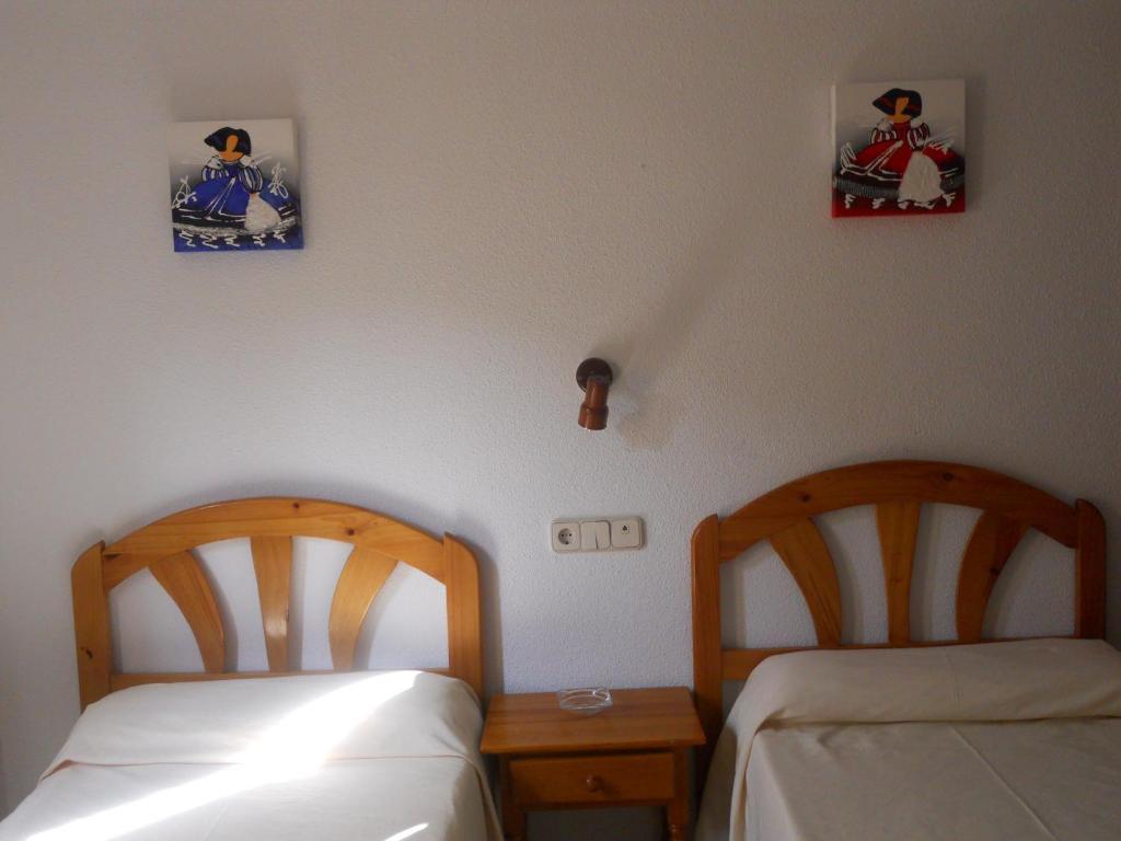 Hostal El Descanso Madrid Room photo